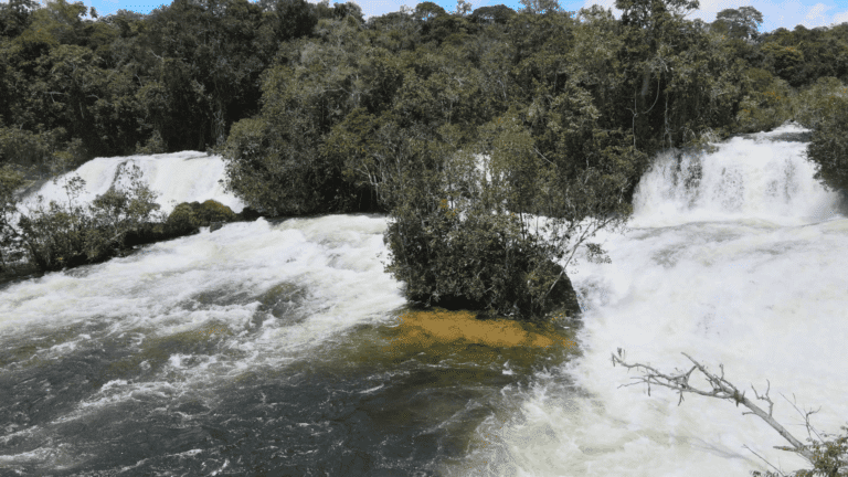 Aldeia 4 Cachoeira, Campo Novo do Parecis, Mato Grosso, Foto Lincon19