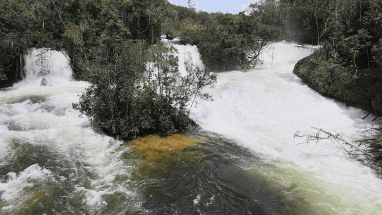 Aldeia 4 Cachoeira, Campo Novo do Parecis, Mato Grosso, Foto Lincon96