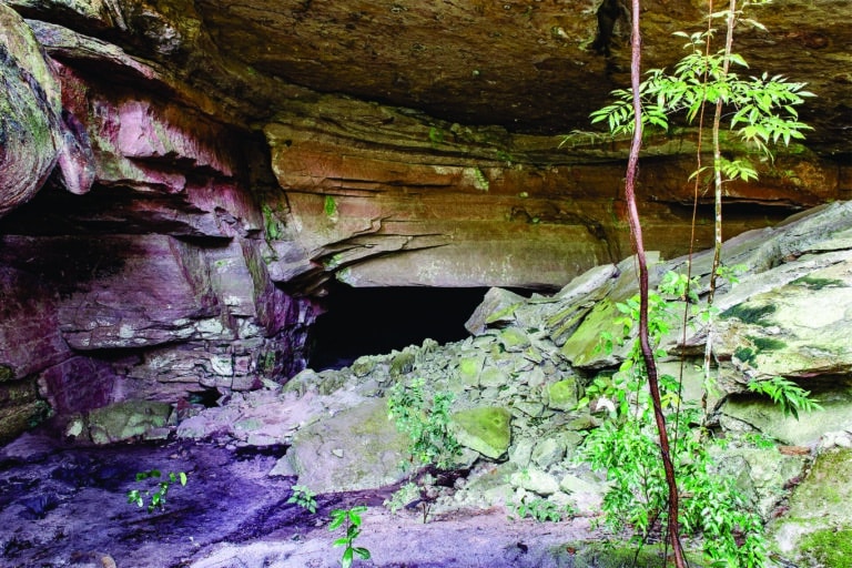 Caverna Pobe Jari - Chapada dos Guimarães - MT - Foto: complexodecavernasaroejari.com.br
