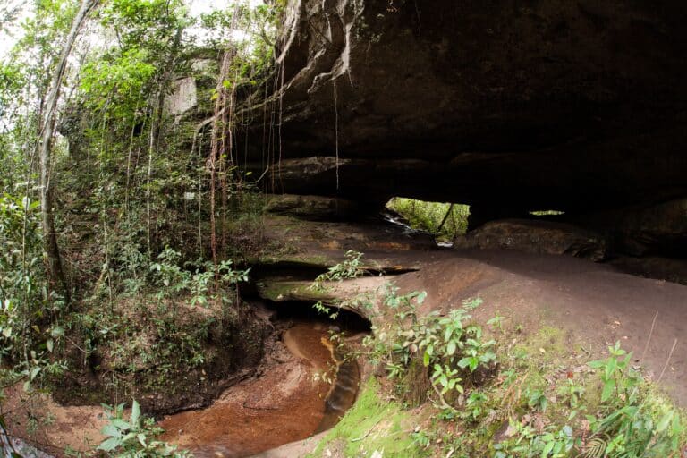Casa de Pedra - Chapada dos Guimaraes - Mato Grosso - Brasil Foto Luciano Queiroz