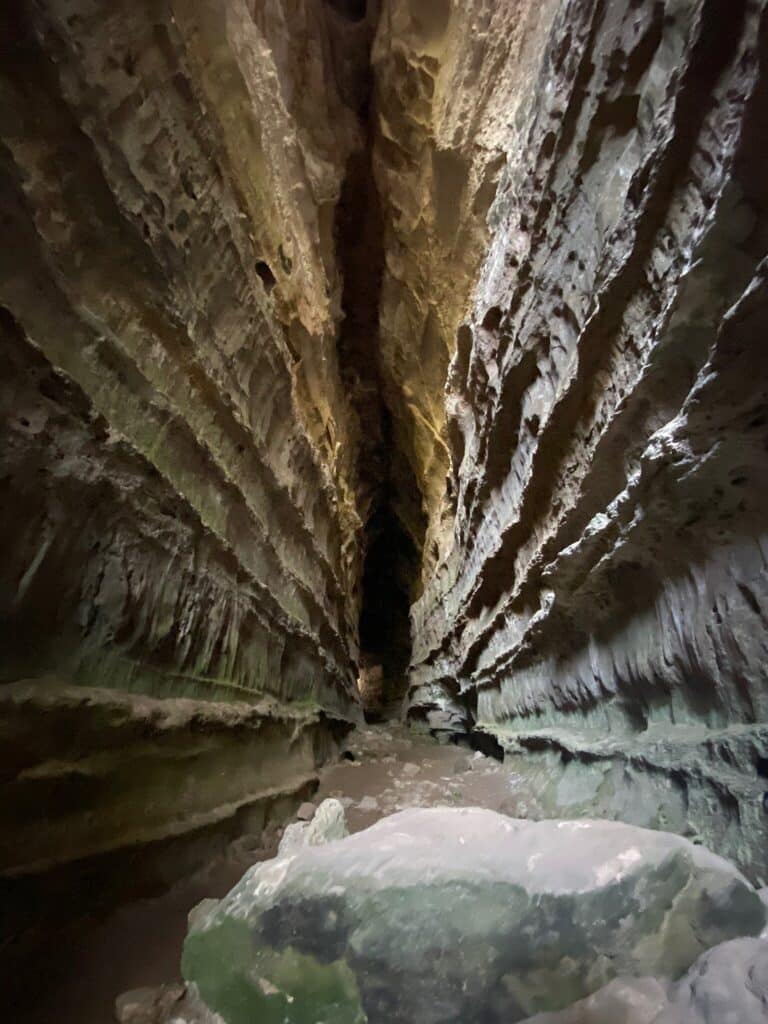 Caverna Kiogo Brado - Chapada dos Guimarães MT