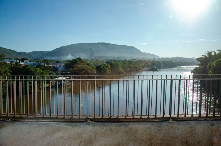 Rio Araguaia entre Barra do Garças e Aragarças, Foto Junior Silgueiro