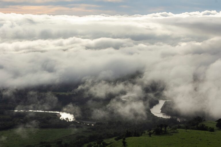Trecho do Rio São Lourenço, Jaciara-MT, Foto - Junior Silgueiro