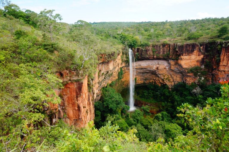 Cachoeira Véu de Noiva - Chapada dos Guimarães MT