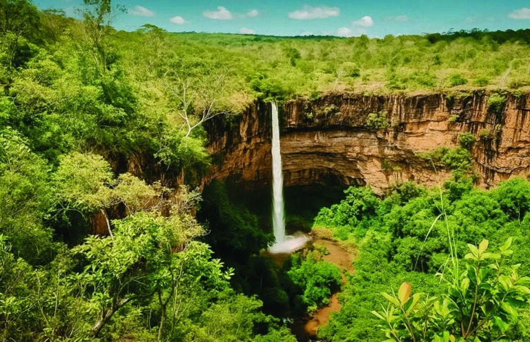 Cachoeira Véu de Noiva - Chapada dos Guimarães MT