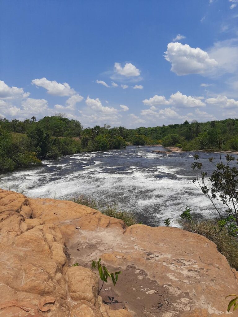 Cachoeira-Da-Mulata-Jaciara-Mato-Grosso-Brasil-Natureza