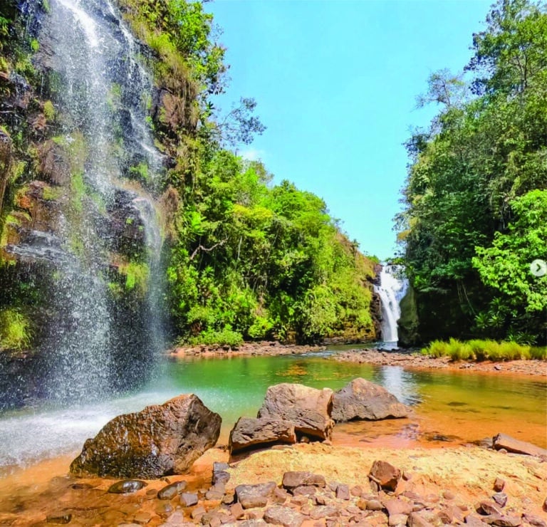 cachoeira-da-fumaça-jaciara-mt-cerrado-brasil-turismo