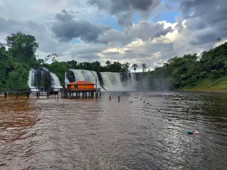 Cachoeira Salto das Nuvens