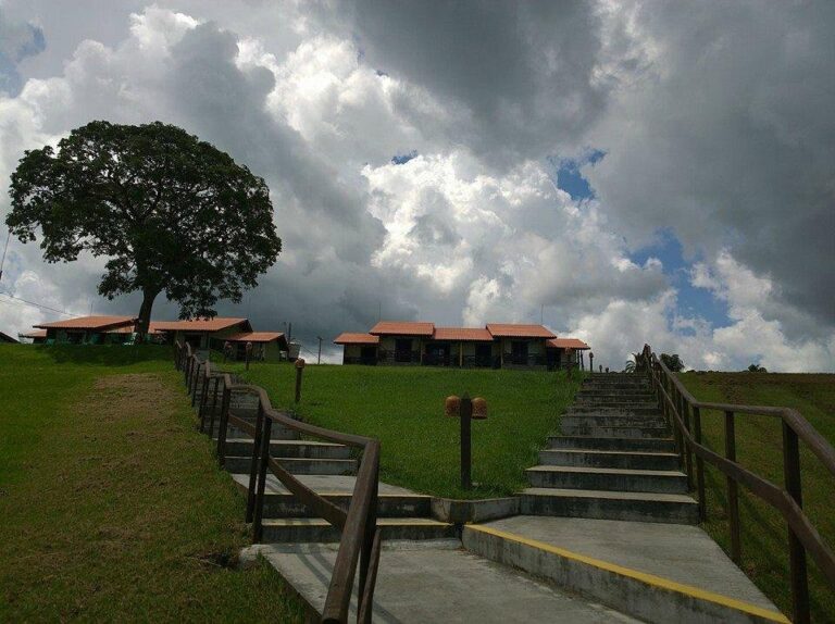 Pousada Penhasco