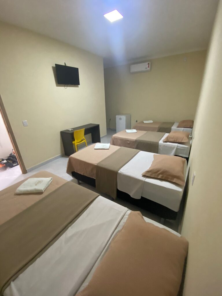 Hotel Bees