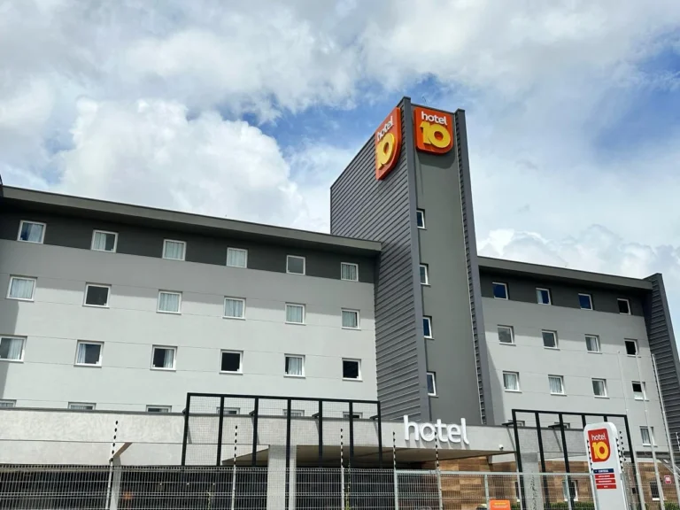 R10 Hotelaria