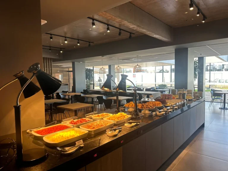 R10 Hotelaria