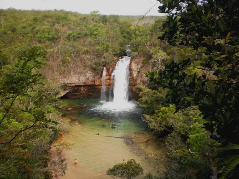 Cascata-Uirapuru